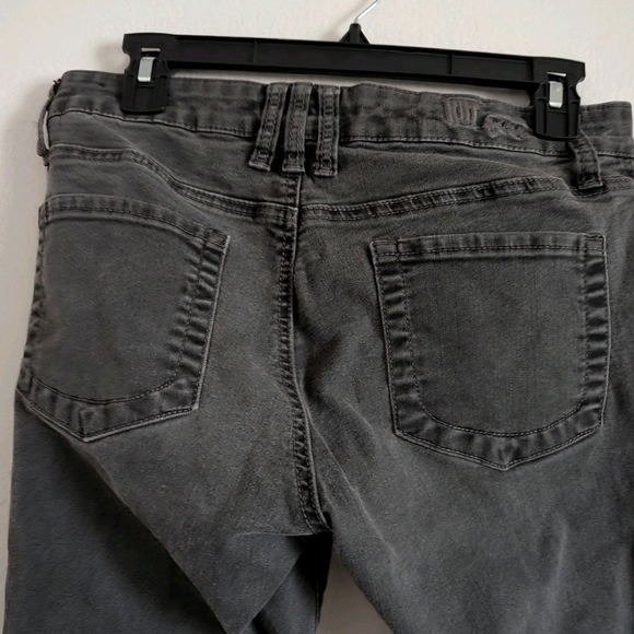 Kut From The Kloth Women's Size 6 Diana Skinny Jeans Gray Black Wash Distressed - Picture 6 of 9